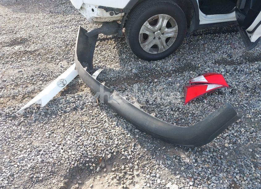 Photo 12 of 2015 Toyota Rav4 LE (VIN 2T3BFREVXFW304957)