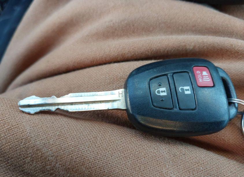 Photo 11 of 2016 Toyota Rav4 LE (VIN 2T3BFREVXGW438840)