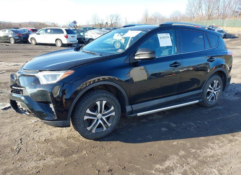 Photo 2 of 2016 Toyota Rav4 LE (VIN 2T3BFREVXGW438840)