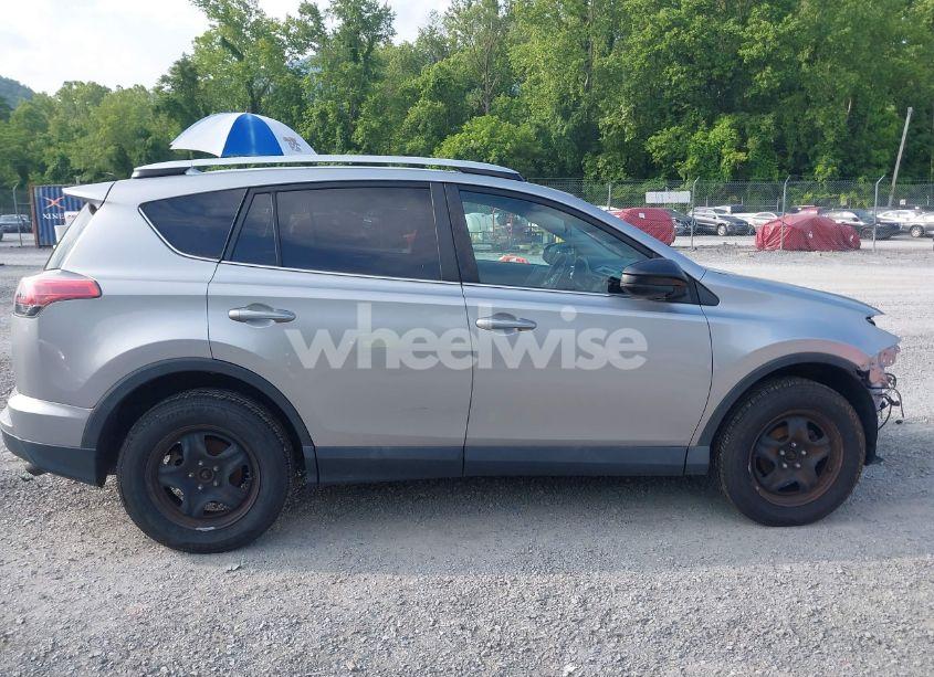 Photo 13 of 2016 Toyota Rav4 LE (VIN 2T3BFREVXGW446551)