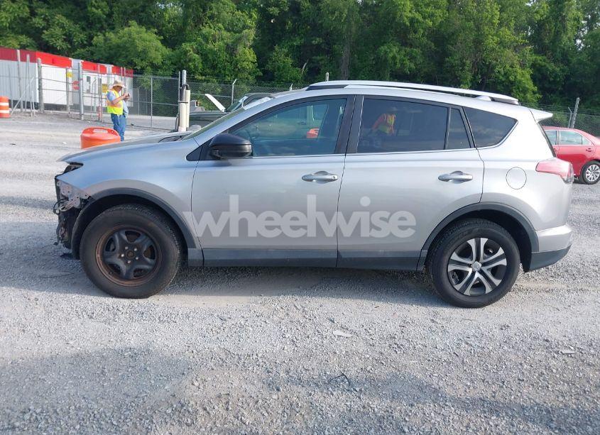 Photo 14 of 2016 Toyota Rav4 LE (VIN 2T3BFREVXGW446551)