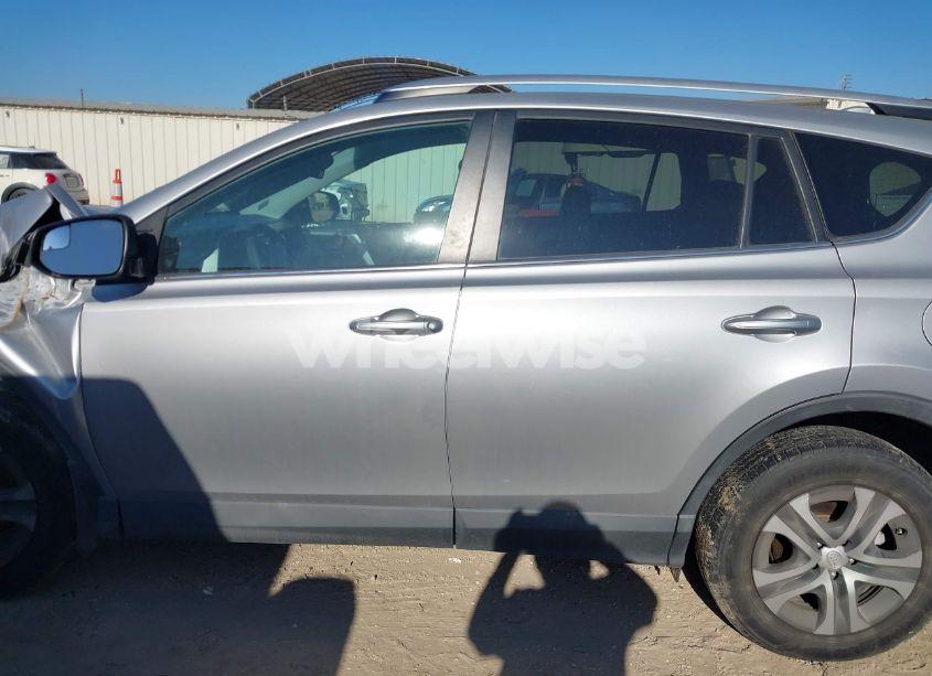 Photo 14 of 2016 Toyota Rav4 LE (VIN 2T3BFREVXGW451572)