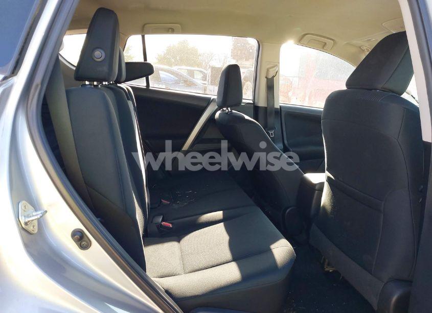 Photo 8 of 2016 Toyota Rav4 LE (VIN 2T3BFREVXGW451572)