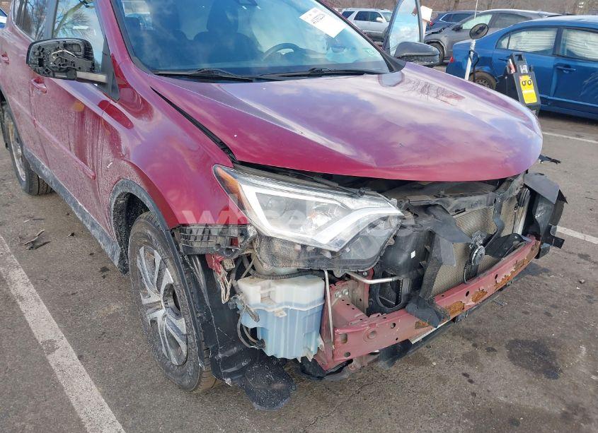 Photo 6 of 2018 Toyota Rav4 LE (VIN 2T3BFREVXJW755637)