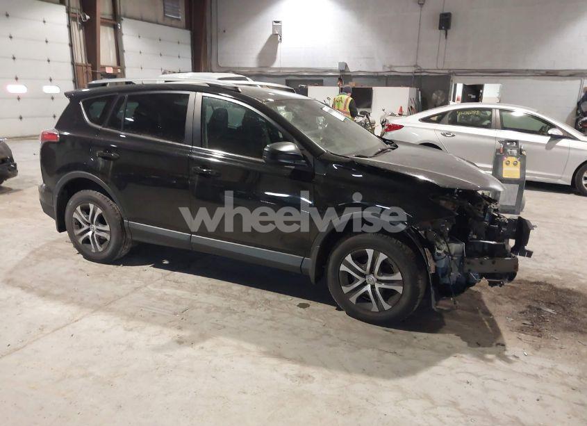 2018 Toyota Rav4 LE (VIN 2T3BFREVXJW780179) main photo