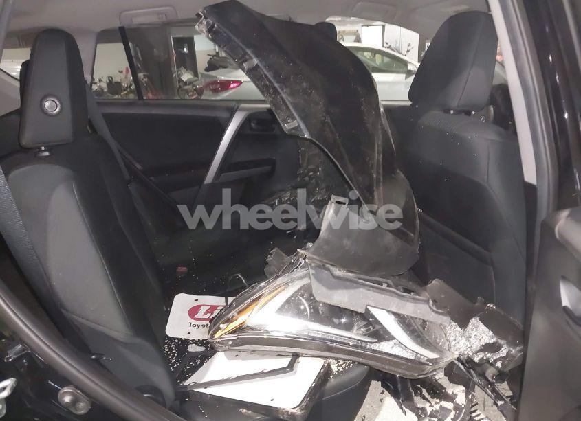 Photo 12 of 2018 Toyota Rav4 LE (VIN 2T3BFREVXJW780179)