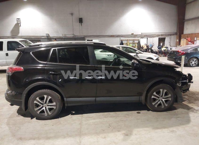 Photo 14 of 2018 Toyota Rav4 LE (VIN 2T3BFREVXJW780179)
