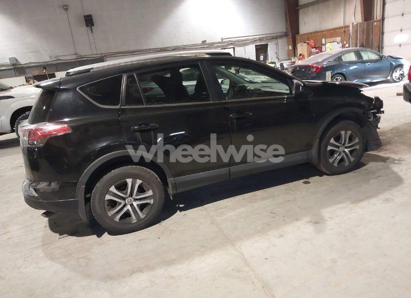 Photo 4 of 2018 Toyota Rav4 LE (VIN 2T3BFREVXJW780179)