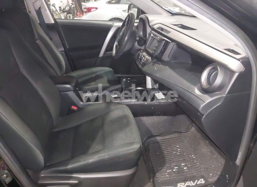 Photo 5 of 2018 Toyota Rav4 LE (VIN 2T3BFREVXJW780179)