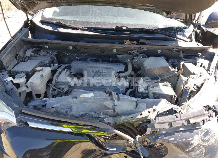 Photo 10 of 2018 Toyota Rav4 LE (VIN 2T3BFREVXJW805128)