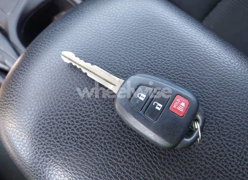 Photo 11 of 2018 Toyota Rav4 LE (VIN 2T3BFREVXJW805128)