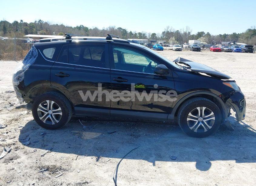 Photo 13 of 2018 Toyota Rav4 LE (VIN 2T3BFREVXJW805128)