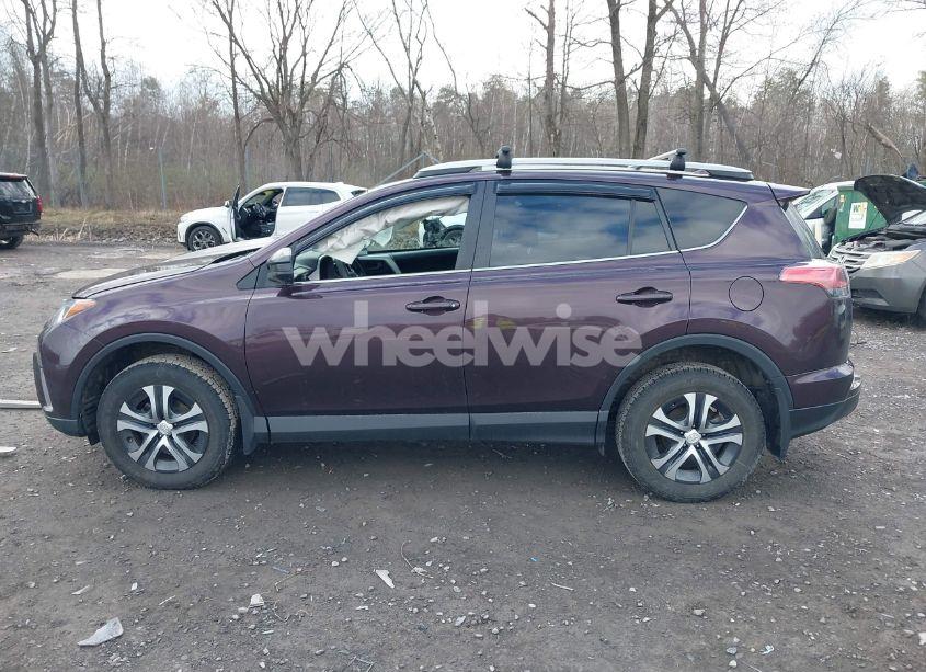 Photo 14 of 2018 Toyota Rav4 LE (VIN 2T3BFREVXJW833320)