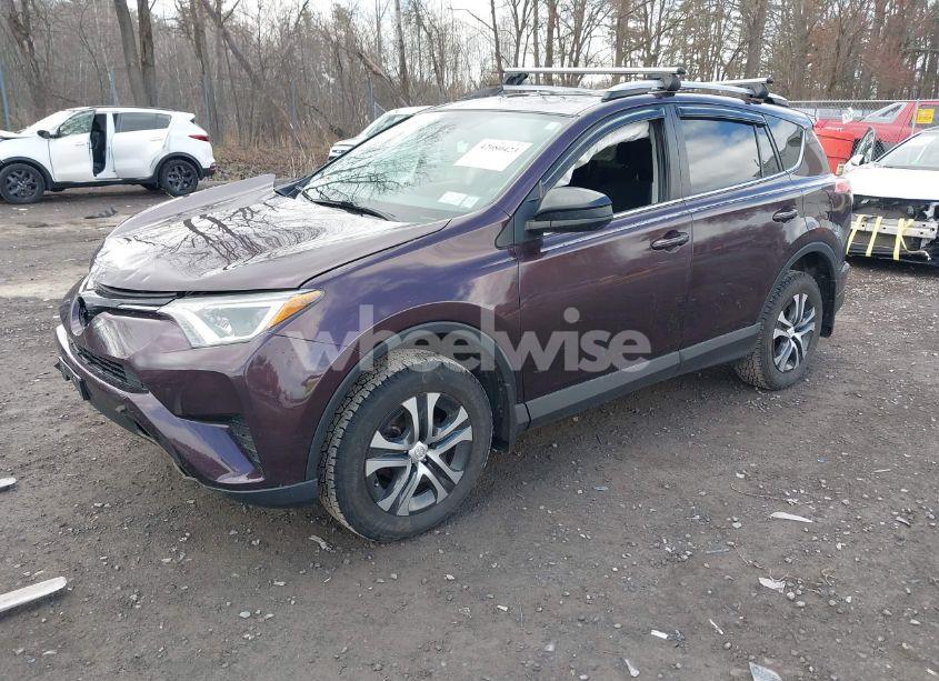 Photo 2 of 2018 Toyota Rav4 LE (VIN 2T3BFREVXJW833320)
