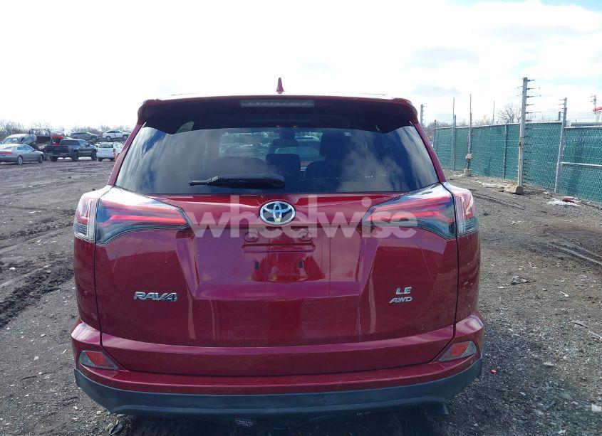 Photo 16 of 2018 Toyota Rav4 LE (VIN 2T3BFREVXJW852515)