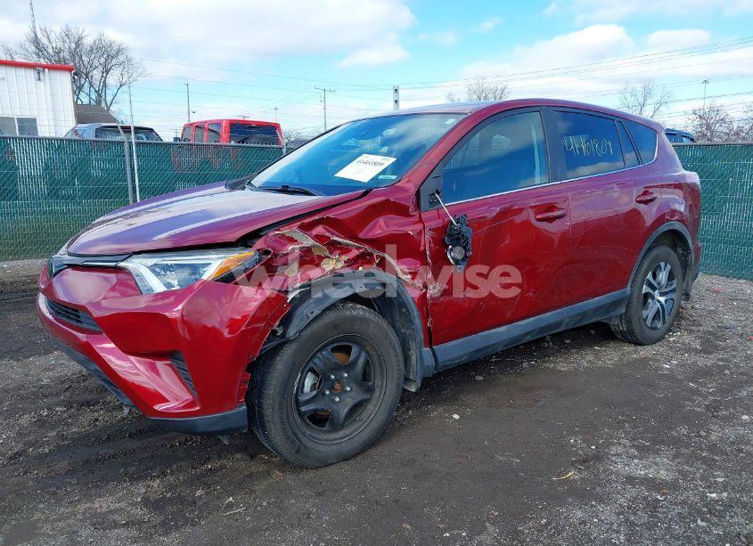 Photo 6 of 2018 Toyota Rav4 LE (VIN 2T3BFREVXJW852515)