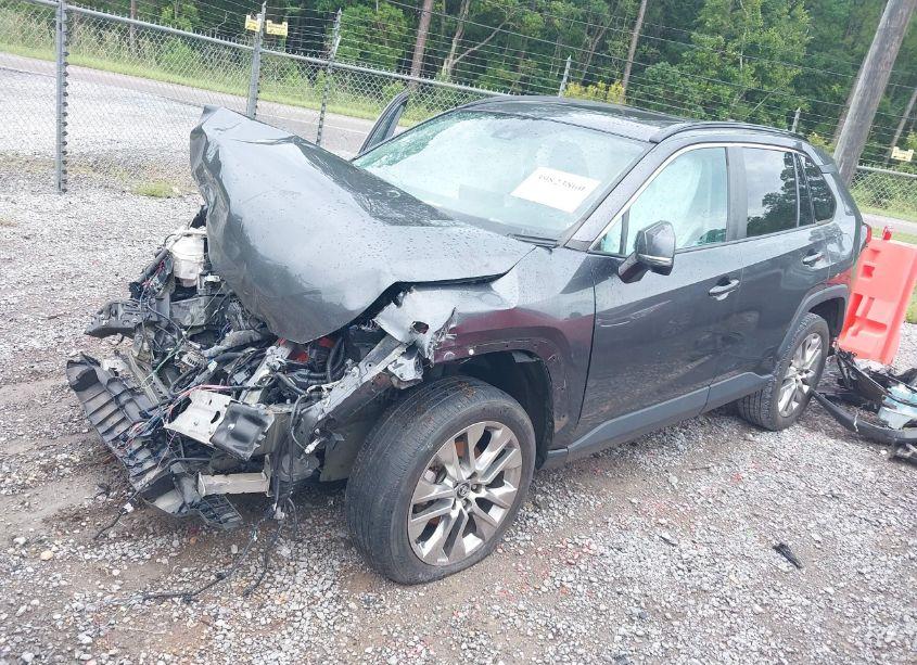 Photo 2 of 2020 Toyota Rav4 XLE PREMIUM (VIN 2T3C1RFV0LC054742)
