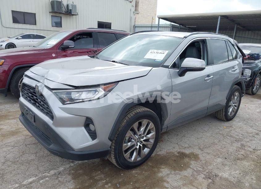 Photo 2 of 2020 Toyota Rav4 XLE PREMIUM (VIN 2T3C1RFV0LW082121)