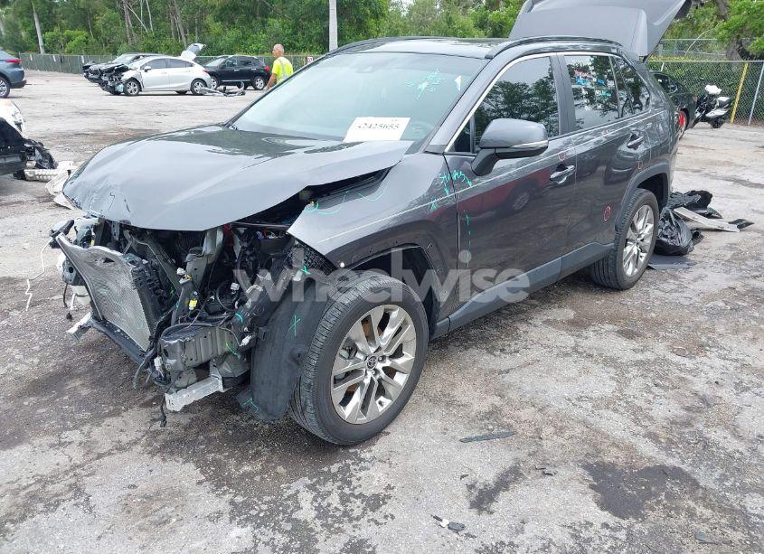 Photo 2 of 2021 Toyota Rav4 XLE PREMIUM (VIN 2T3C1RFV0MC171416)