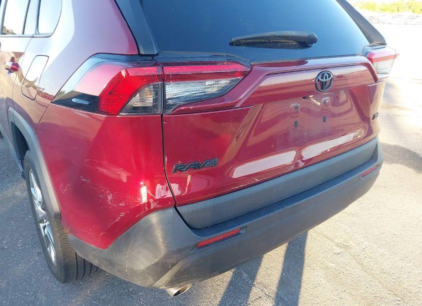 Photo 6 of 2021 Toyota Rav4 XLE PREMIUM (VIN 2T3C1RFV0MW157417)