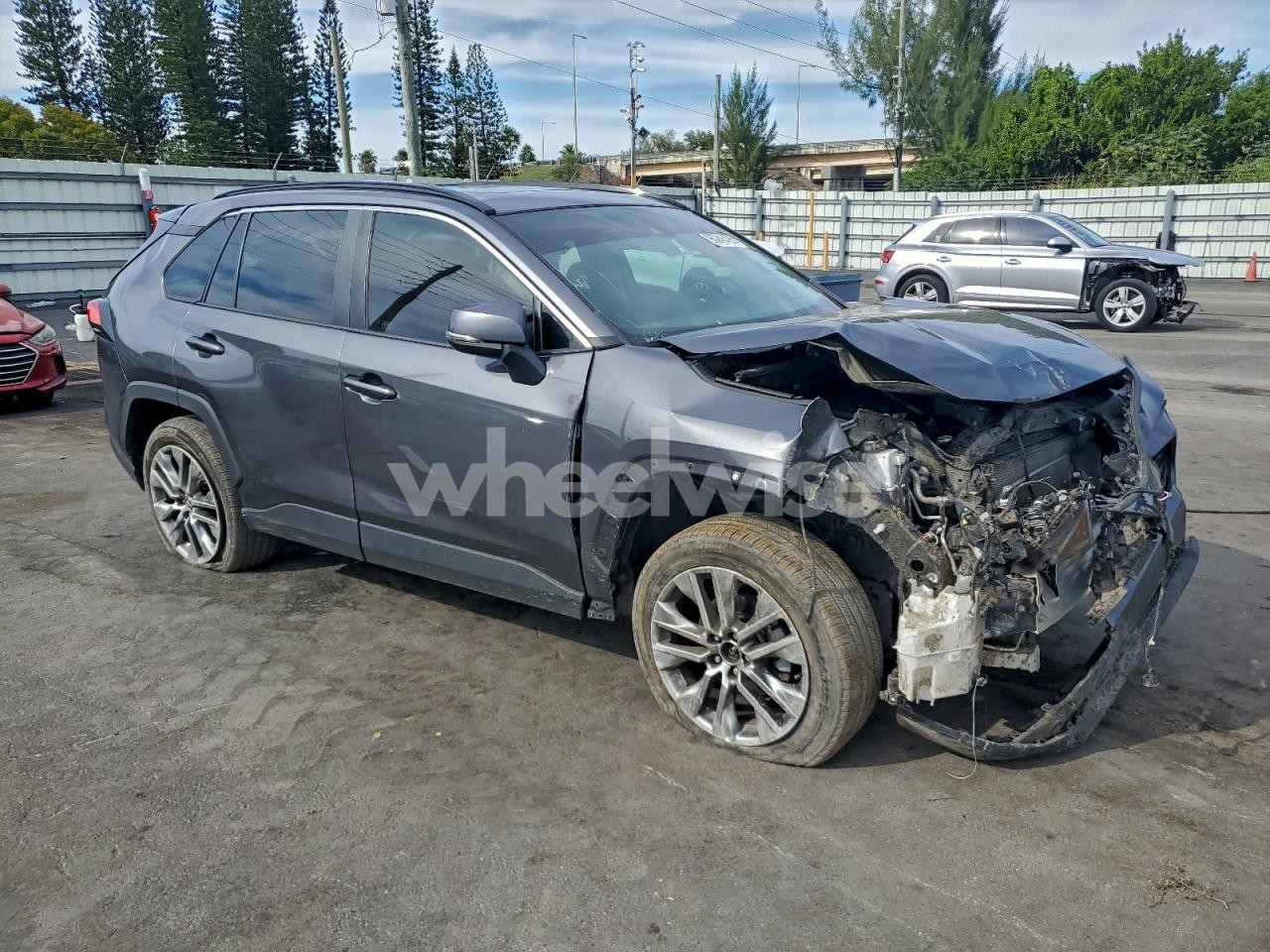 Photo 4 of 2023 TOYOTA RAV4 XLE PREMIUM (VIN 2T3C1RFV0PC236060)