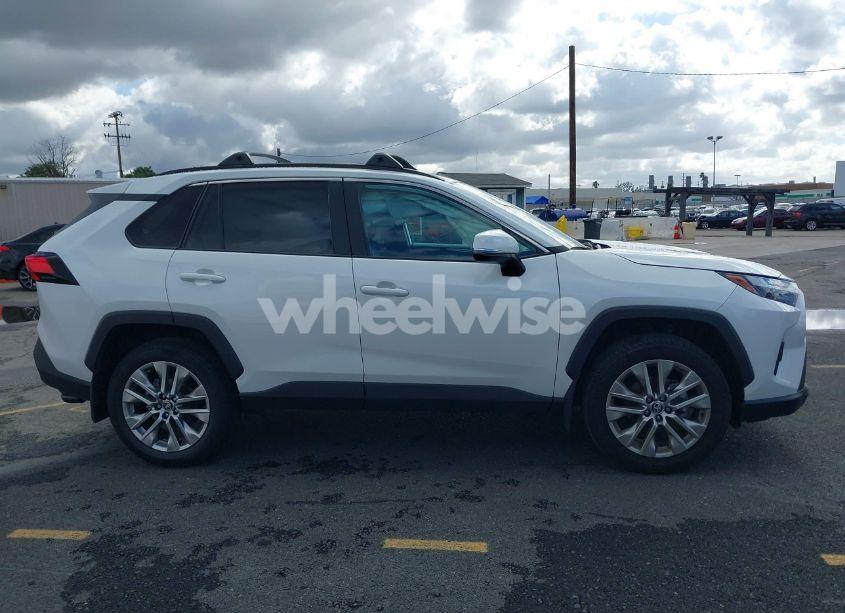 Photo 13 of 2023 Toyota Rav4 XLE PREMIUM (VIN 2T3C1RFV0PW280347)