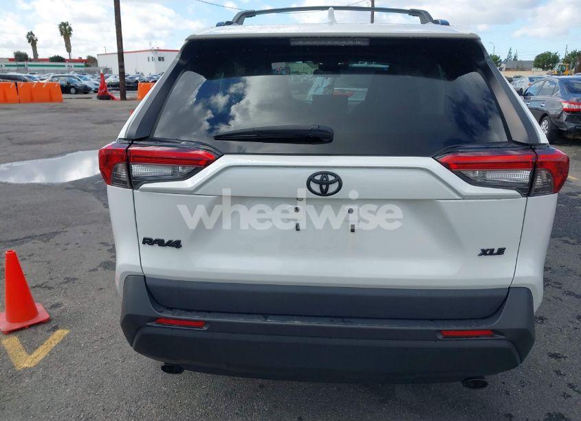 Photo 16 of 2023 Toyota Rav4 XLE PREMIUM (VIN 2T3C1RFV0PW280347)