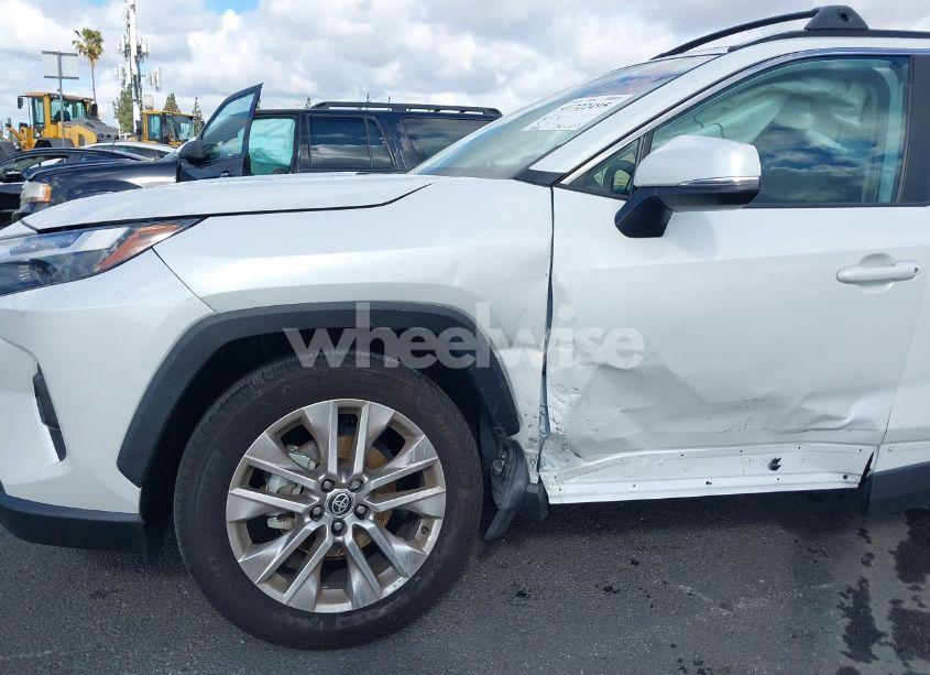 Photo 6 of 2023 Toyota Rav4 XLE PREMIUM (VIN 2T3C1RFV0PW280347)