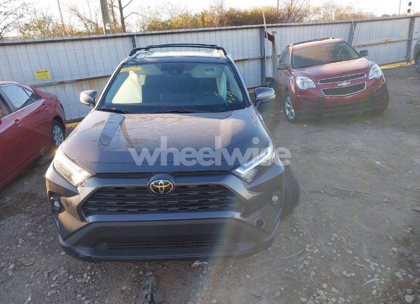 Photo 12 of 2024 Toyota Rav4 XLE PREMIUM (VIN 2T3C1RFV0RC284001)