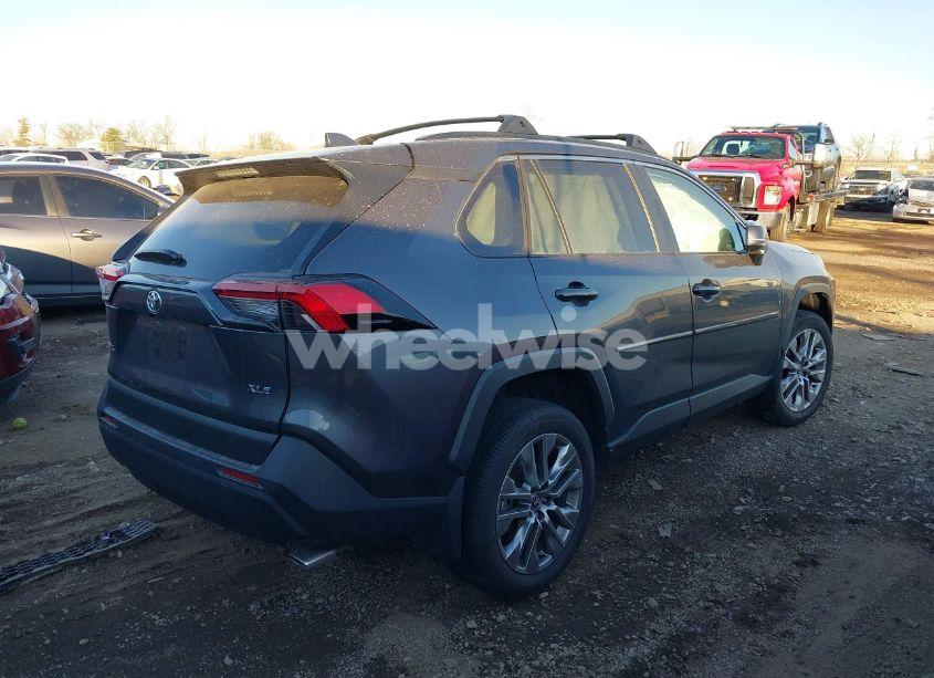 Photo 4 of 2024 Toyota Rav4 XLE PREMIUM (VIN 2T3C1RFV0RC284001)