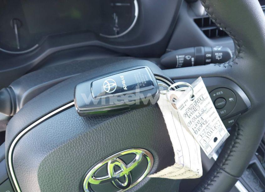 Photo 11 of 2024 Toyota Rav4 XLE PREMIUM (VIN 2T3C1RFV0RW342137)