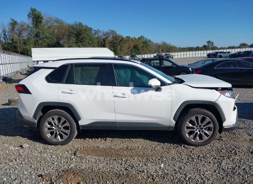 Photo 13 of 2019 Toyota Rav4 XLE PREMIUM (VIN 2T3C1RFV1KW016904)