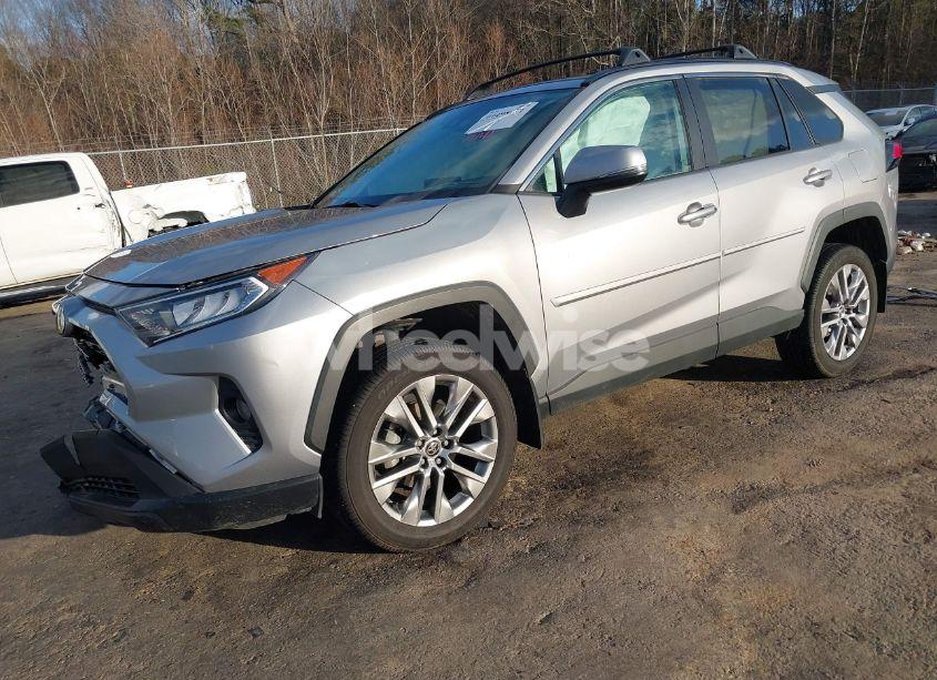 Photo 2 of 2021 Toyota Rav4 XLE PREMIUM (VIN 2T3C1RFV1MC113945)