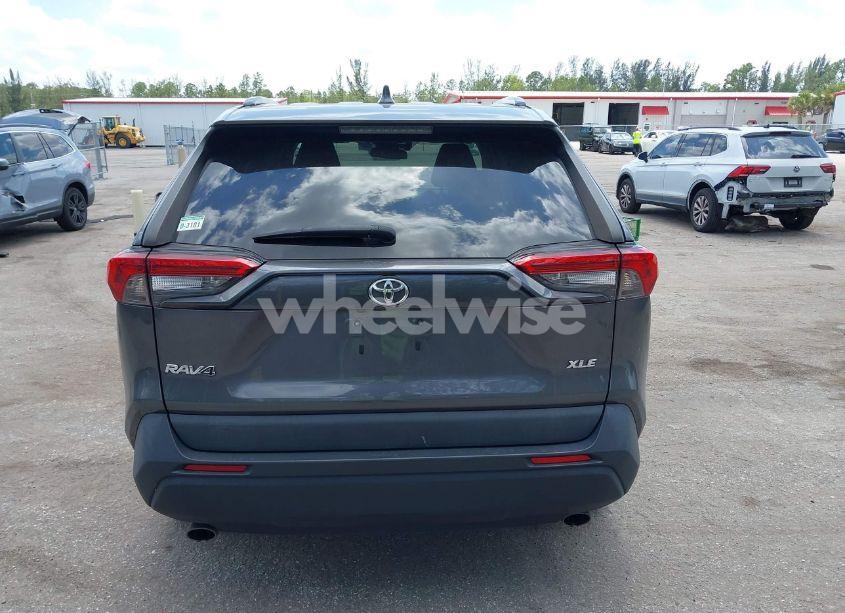 Photo 16 of 2021 Toyota Rav4 XLE PREMIUM (VIN 2T3C1RFV1MC153555)