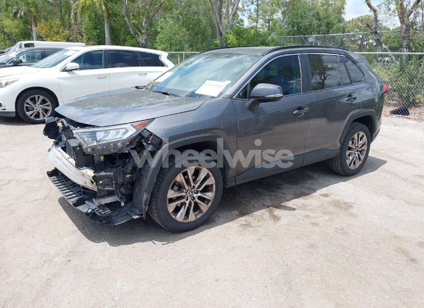 Photo 2 of 2021 Toyota Rav4 XLE PREMIUM (VIN 2T3C1RFV1MC153555)