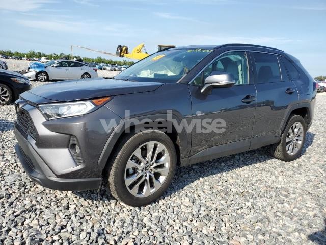 Photo 5 of 2021 TOYOTA RAV4 XLE PREMIUM (VIN 2T3C1RFV1MC172493)