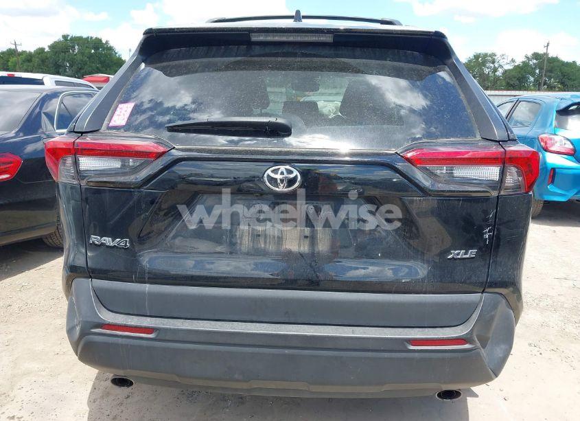 Photo 17 of 2022 Toyota Rav4 XLE PREMIUM (VIN 2T3C1RFV1NC205266)