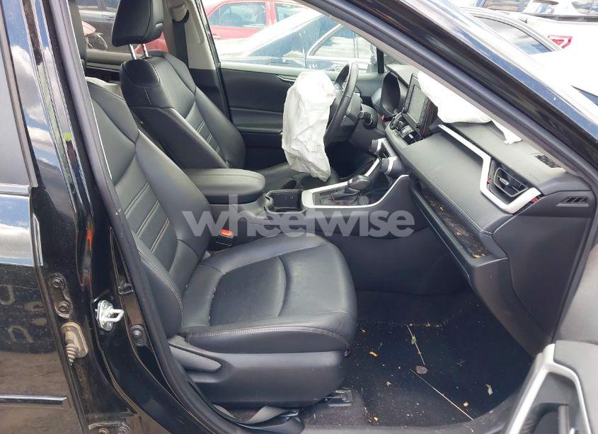 Photo 5 of 2022 Toyota Rav4 XLE PREMIUM (VIN 2T3C1RFV1NC205266)