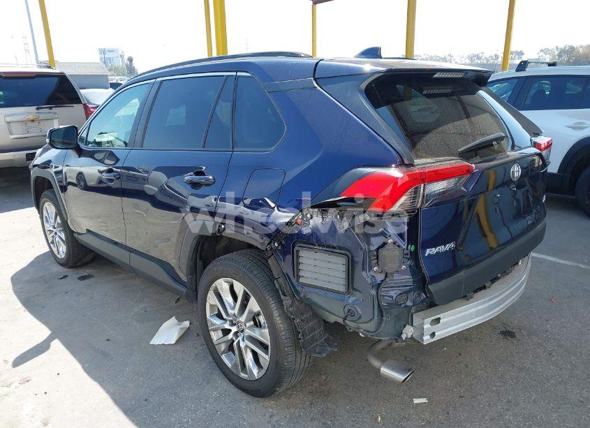 Photo 3 of 2022 Toyota Rav4 XLE PREMIUM (VIN 2T3C1RFV1NW202494)