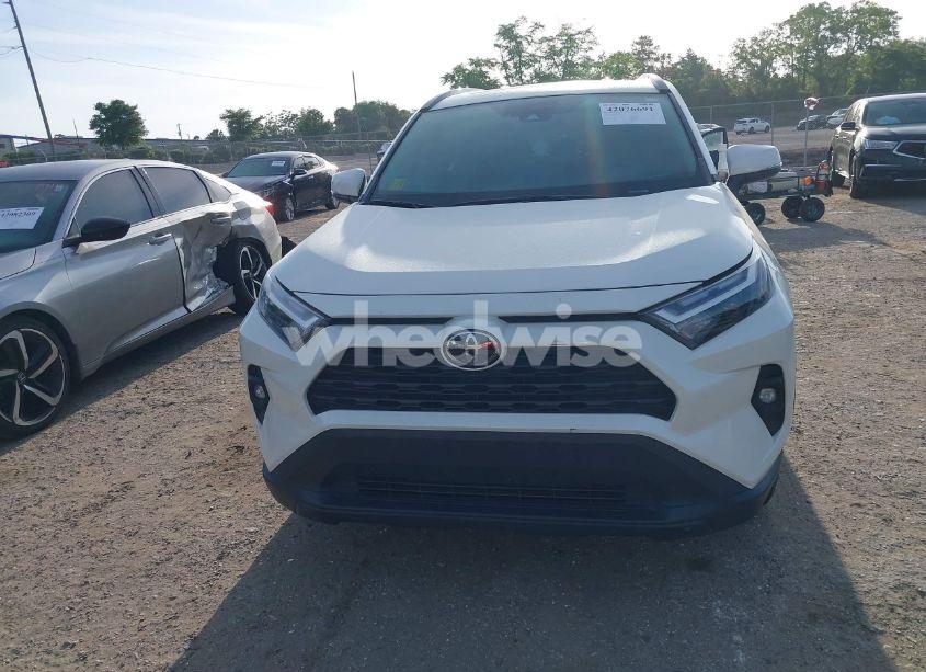 Photo 12 of 2022 Toyota Rav4 XLE PREMIUM (VIN 2T3C1RFV1NW235608)