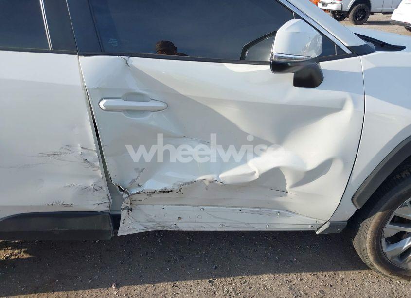 Photo 6 of 2022 Toyota Rav4 XLE PREMIUM (VIN 2T3C1RFV1NW235608)