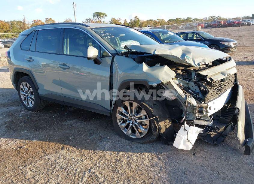 2023 Toyota Rav4 XLE PREMIUM (VIN 2T3C1RFV1PW293706) main photo