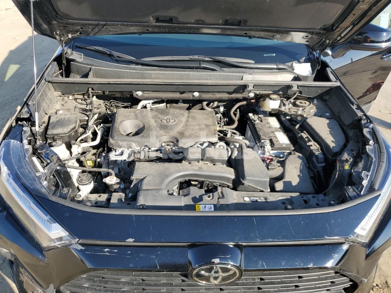 Photo 12 of 2024 TOYOTA RAV4 XLE PREMIUM (VIN 2T3C1RFV1RC301100)