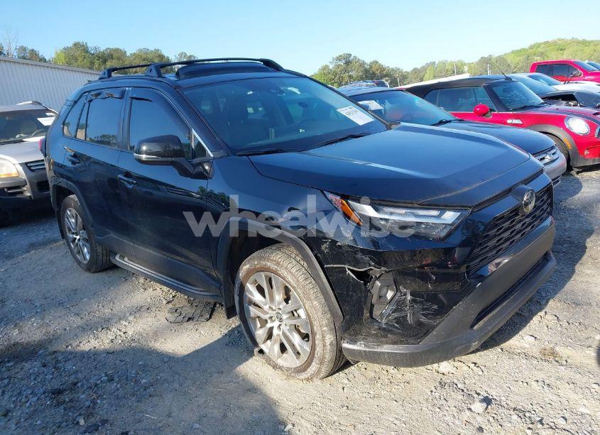 2024 Toyota Rav4 XLE PREMIUM (VIN 2T3C1RFV1RW328165) main photo