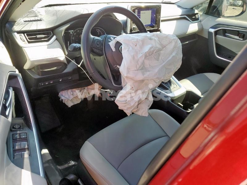 Photo 10 of 2024 TOYOTA RAV4 XLE PREMIUM (VIN 2T3C1RFV1RW348772)