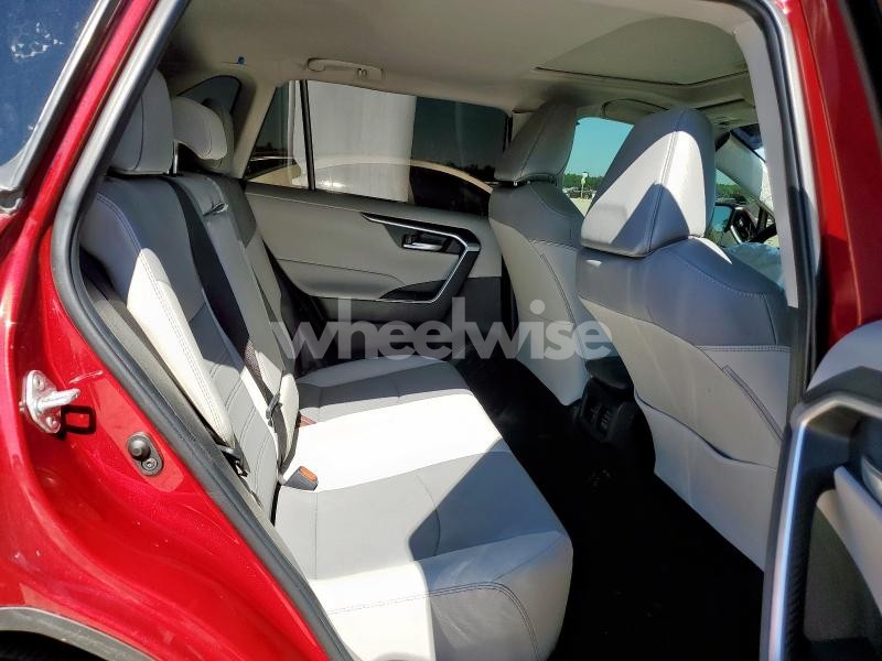 Photo 8 of 2024 TOYOTA RAV4 XLE PREMIUM (VIN 2T3C1RFV1RW348772)