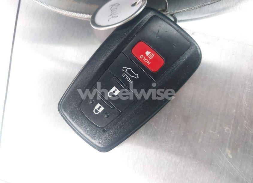 Photo 11 of 2020 Toyota Rav4 XLE PREMIUM (VIN 2T3C1RFV2LC041474)