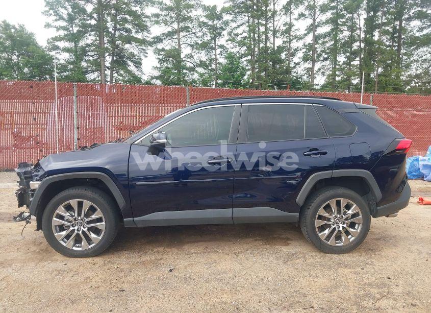 Photo 15 of 2020 Toyota Rav4 XLE PREMIUM (VIN 2T3C1RFV2LC041474)