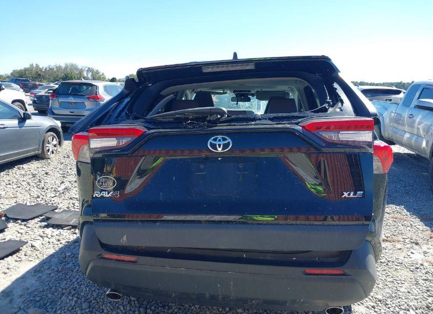 Photo 16 of 2021 Toyota Rav4 XLE PREMIUM (VIN 2T3C1RFV2MC095990)