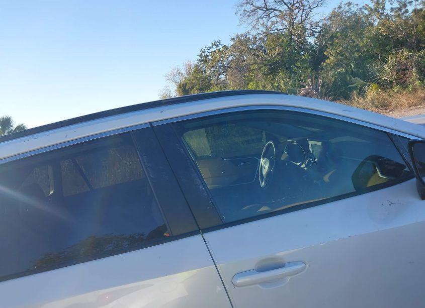 Photo 20 of 2021 Toyota Rav4 XLE PREMIUM (VIN 2T3C1RFV2MW112799)